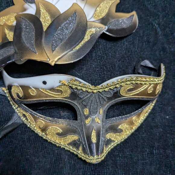 MASQUERADE MASK - MULTIPLE SIZE AND COLORS AND DESIGNES - Picture 14 of 15